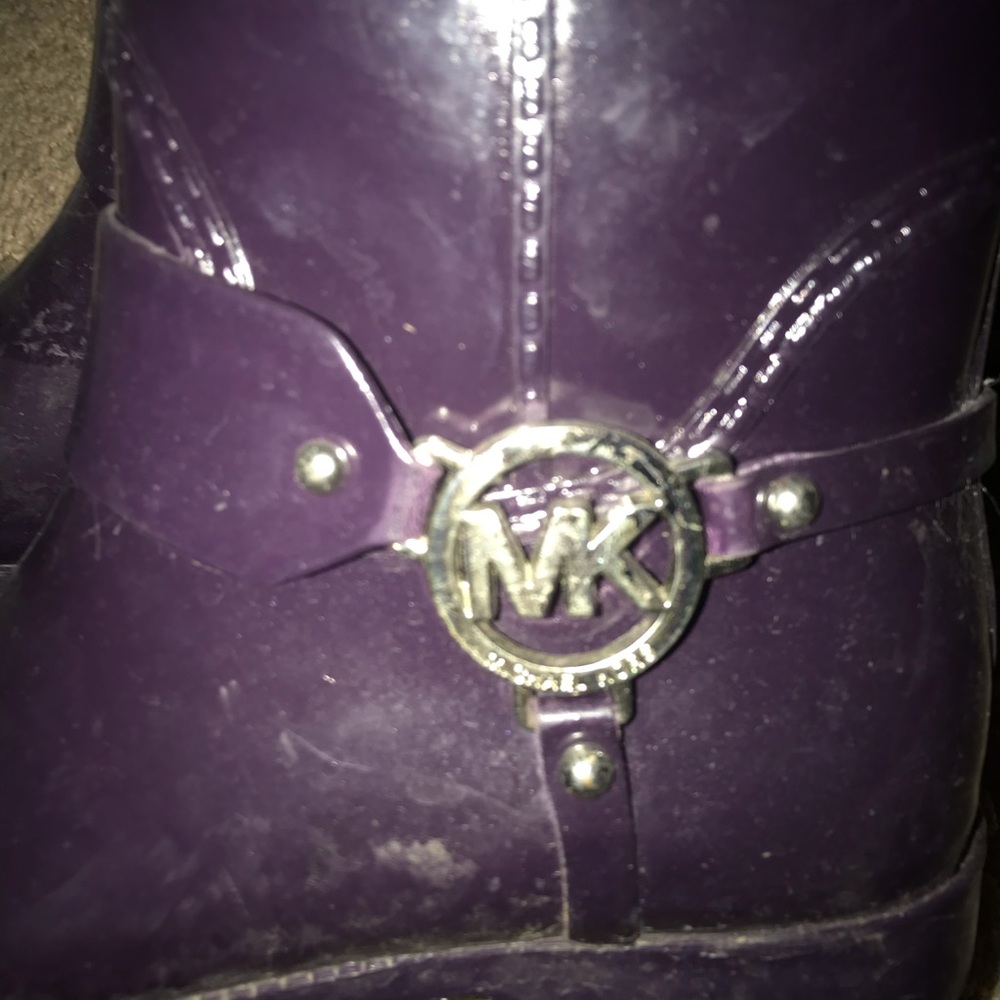 Purple Michael Kors rain boots - Picture 2 of 5